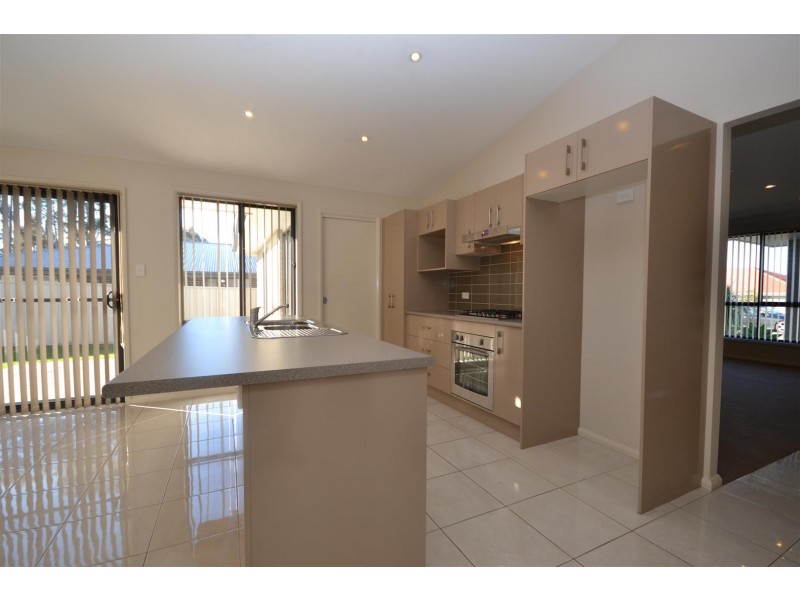 38 Blue Bell Way, Worrigee NSW 2540