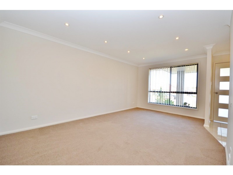 38 Blue Bell Way, Worrigee NSW 2540