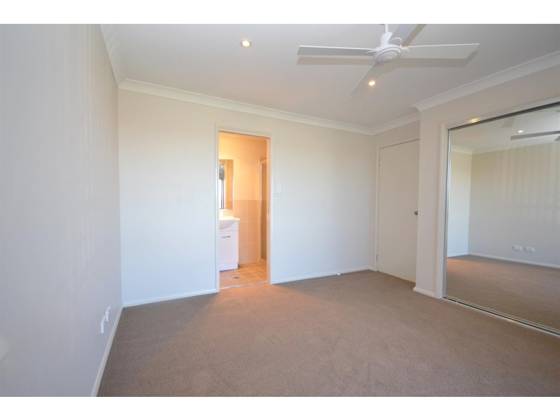 38 Blue Bell Way, Worrigee NSW 2540
