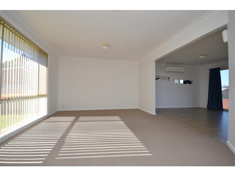 4 Plato Crescent, Worrigee NSW 2540