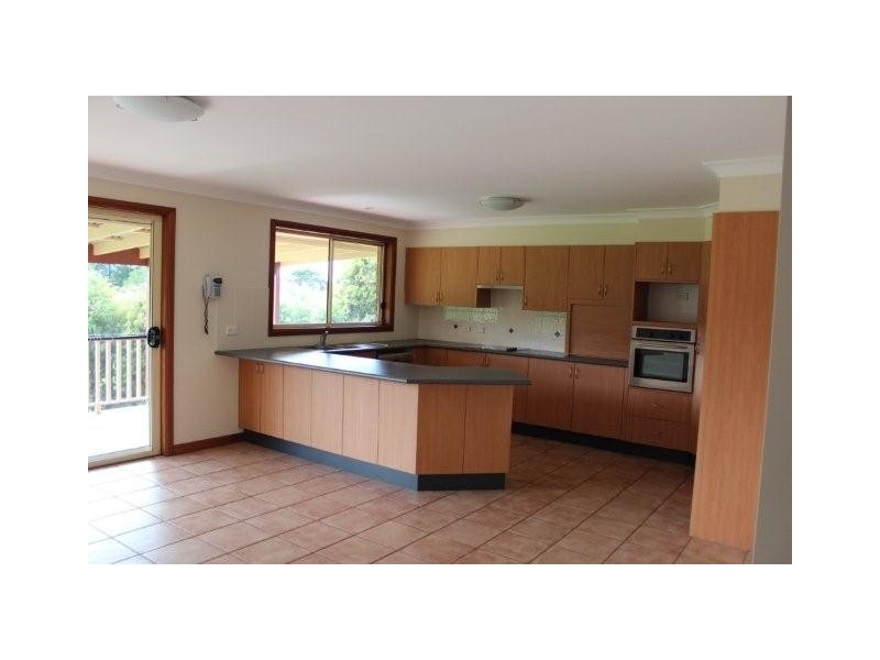 10 Croziers Road, Jaspers Brush NSW 2535