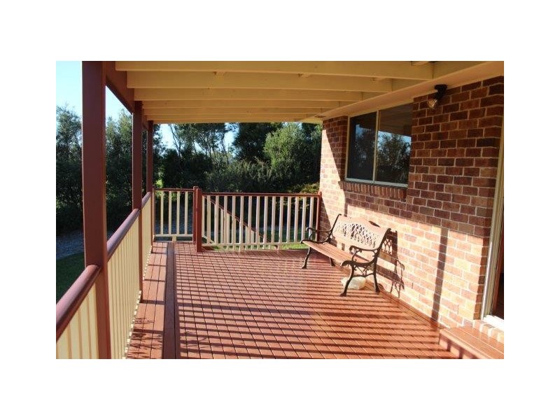 10 Croziers Road, Jaspers Brush NSW 2535