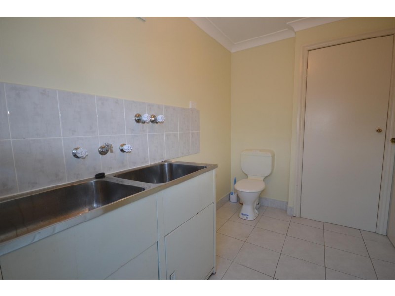 9 Rendal Avenue, North Nowra NSW 2541