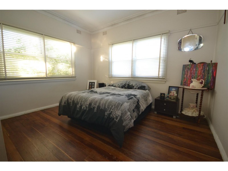 98 Jervis Street, Nowra NSW 2541