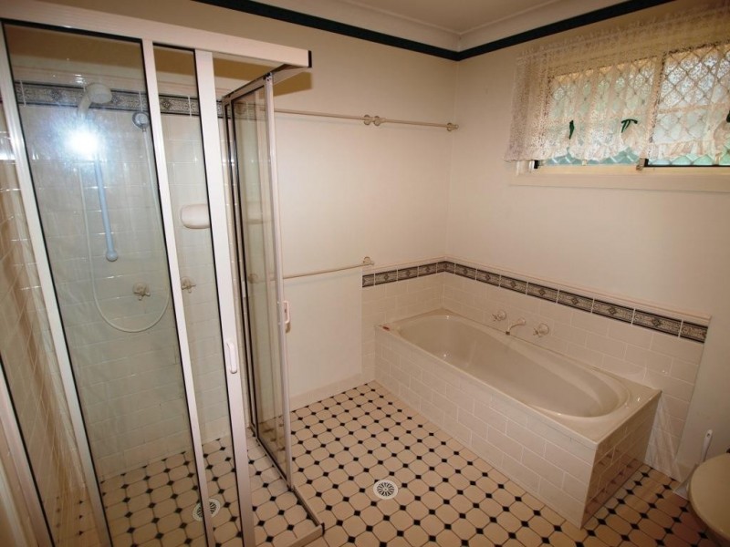 2/137 Scott Street, Shoalhaven Heads NSW 2535