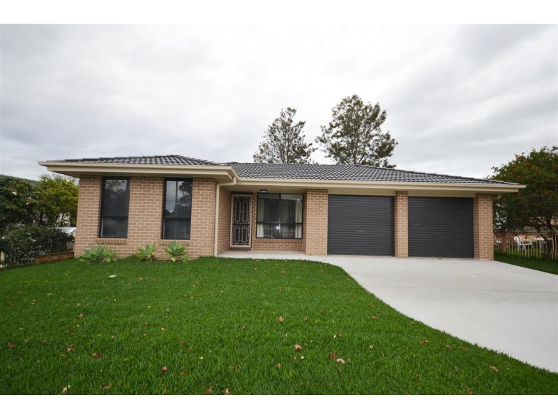 5 Quiberon Street, Nowra NSW 2541