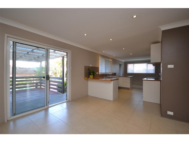 8 Kongoola Avenue, Cambewarra NSW 2540