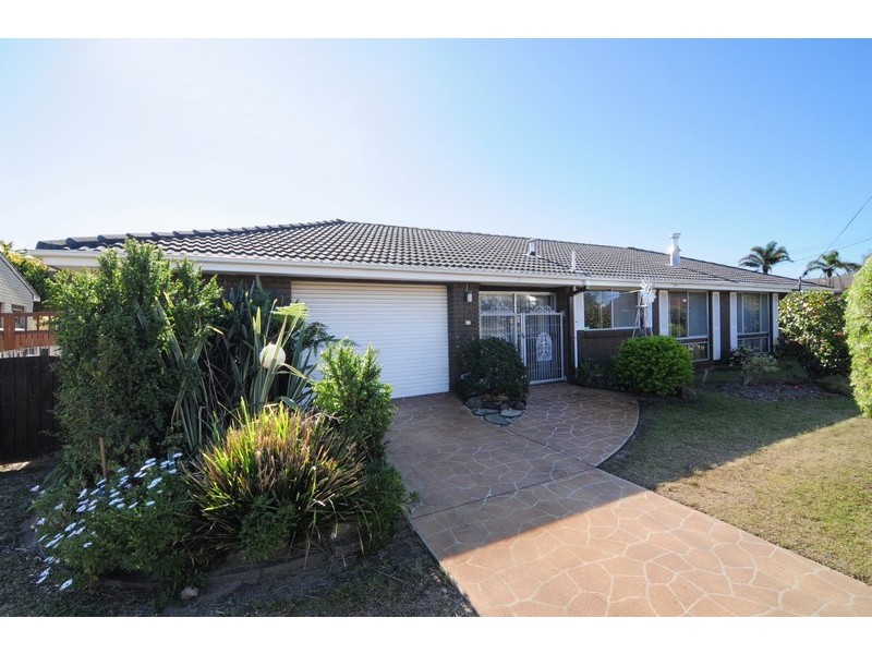 9 Oval Drive, Shoalhaven Heads NSW 2535