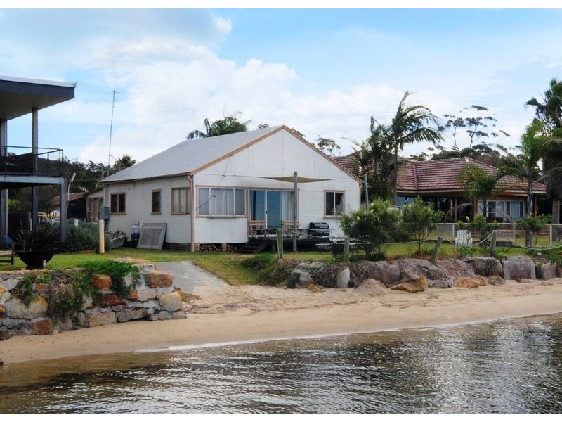 38 Hay Avenue, Shoalhaven Heads NSW 2535