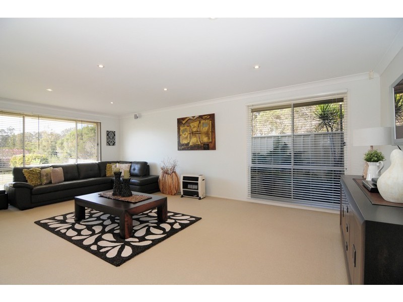 24 Langside Avenue, West Nowra NSW 2541