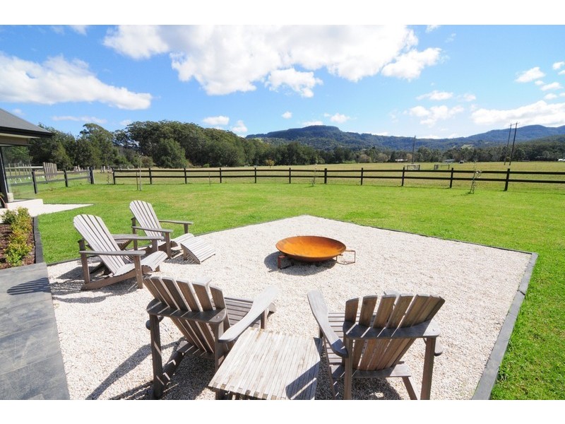 43 Bong Bong Rd, Berry NSW 2535