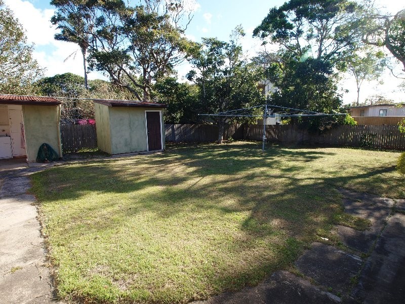 28 McIntosh Street, Shoalhaven Heads NSW 2535