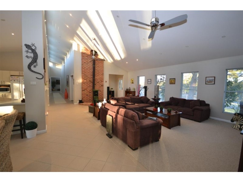 101 Old Berrara Road, Sussex Inlet NSW 2540