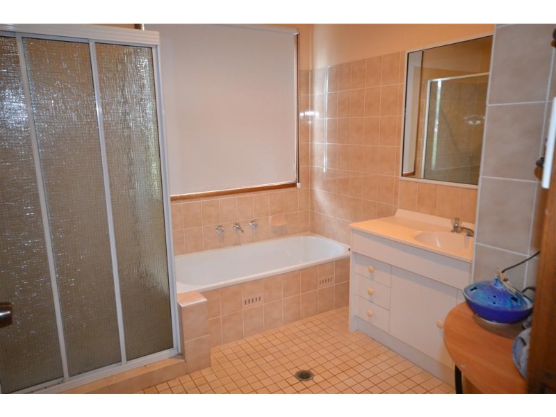 51 Haiser Road, Greenwell Point NSW 2540