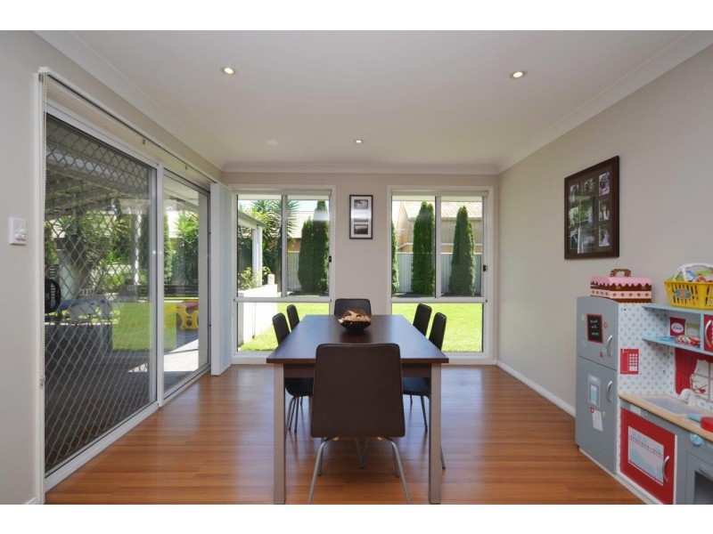 38 Emerald Drive, Meroo Meadow NSW 2540