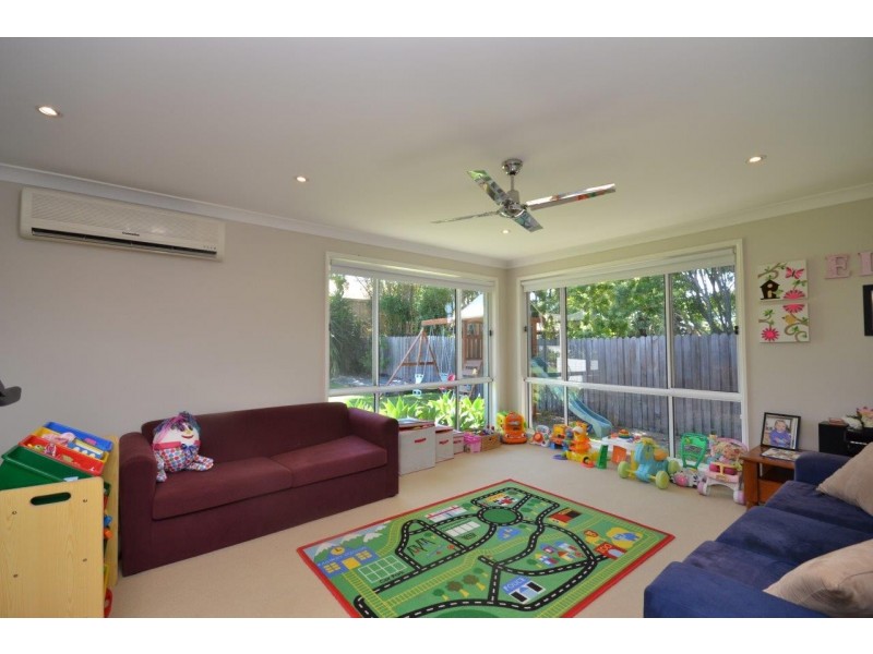 38 Emerald Drive, Meroo Meadow NSW 2540