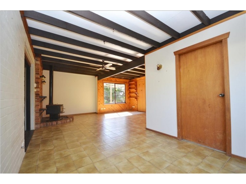 17 Tarraba Crescent, Nowra NSW 2541