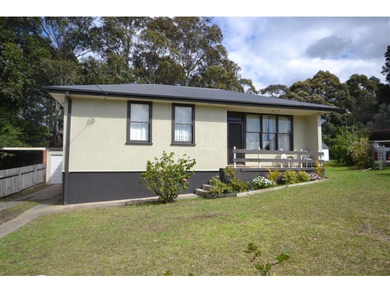 4 Bourne Avenue, Nowra NSW 2541