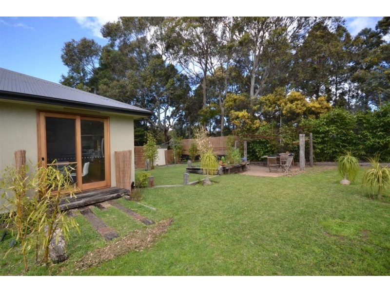 4 Bourne Avenue, Nowra NSW 2541