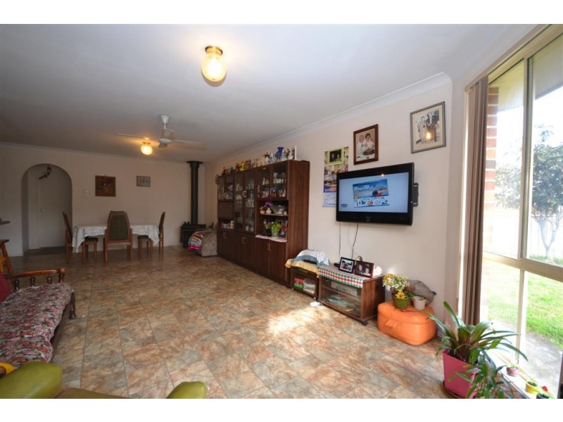 25 Socrates Place, Worrigee NSW 2540