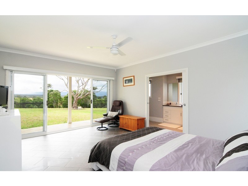 55 Greenmeadow Lane, Nowra Hill NSW 2540