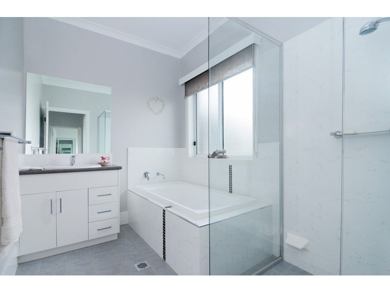 55 Greenmeadow Lane, Nowra Hill NSW 2540