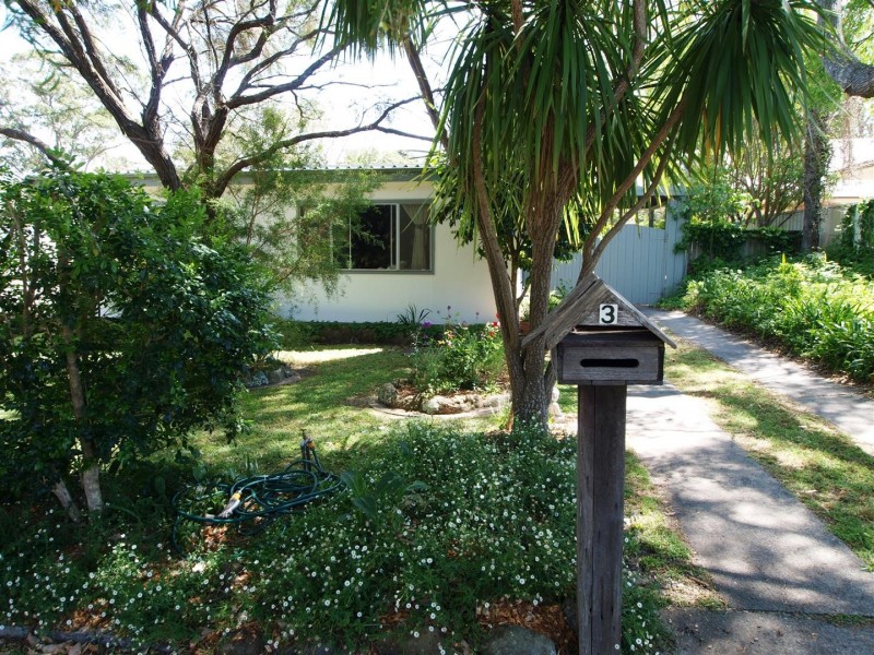 3 Renown Avenue, Shoalhaven Heads NSW 2535