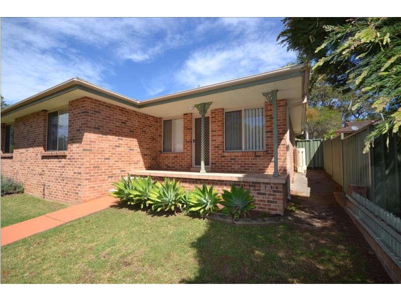 5/2 Maleen Street, Bomaderry NSW 2541