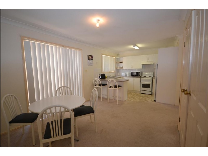 5/2 Maleen Street, Bomaderry NSW 2541