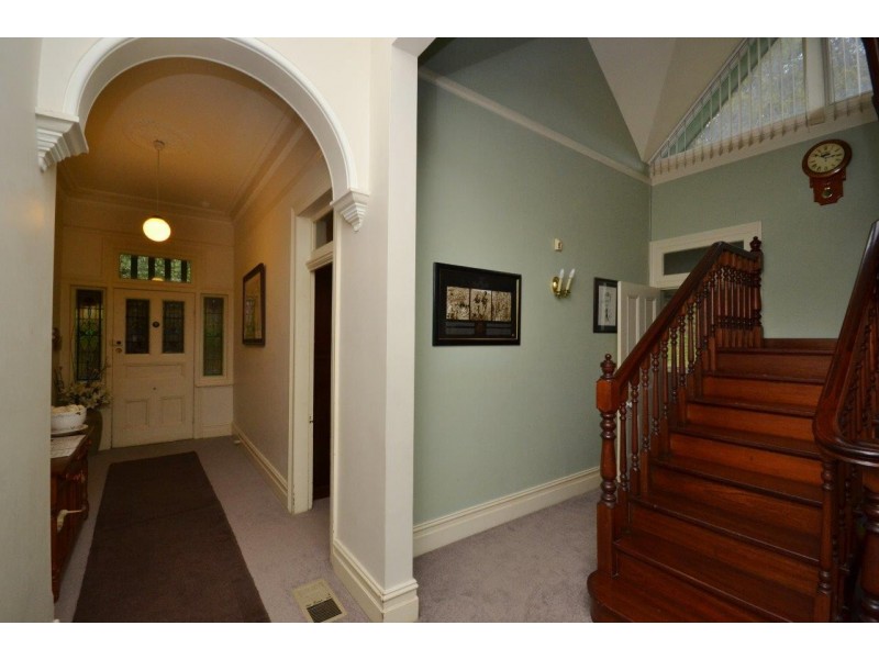 125 Brinawarr Street, Bomaderry NSW 2541