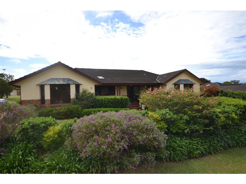 11 Uranna Ave, North Nowra NSW 2541