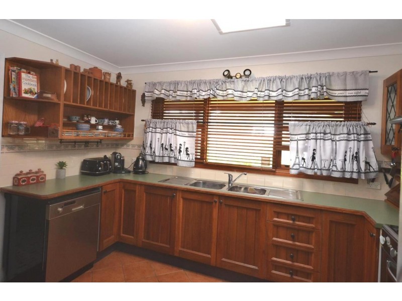11 Uranna Ave, North Nowra NSW 2541