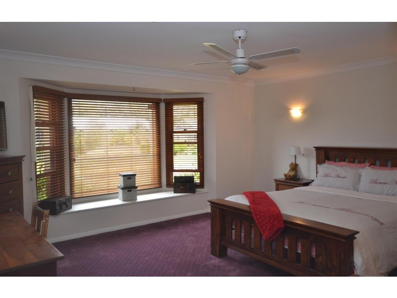 11 Uranna Ave, North Nowra NSW 2541