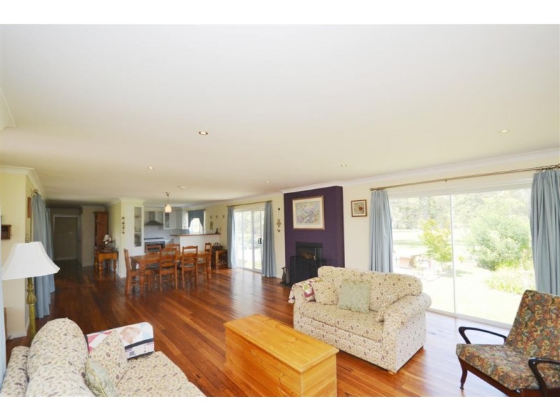 37 Tallais Close, Worrigee NSW 2540