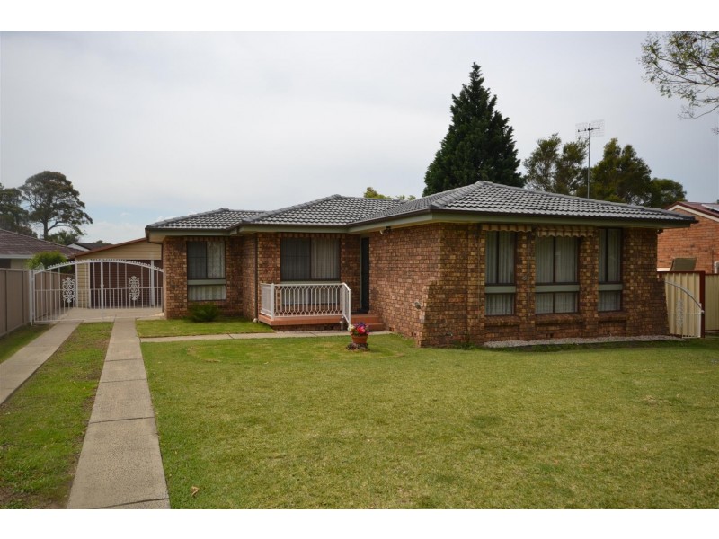 64 Lyndhurst Drive, Bomaderry NSW 2541