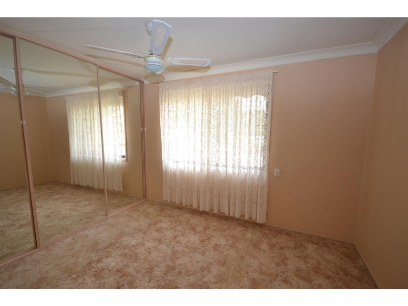 64 Lyndhurst Drive, Bomaderry NSW 2541