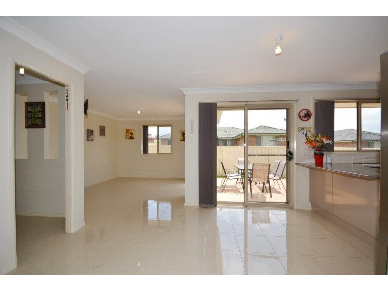 10 Neptune Place, Worrigee NSW 2540