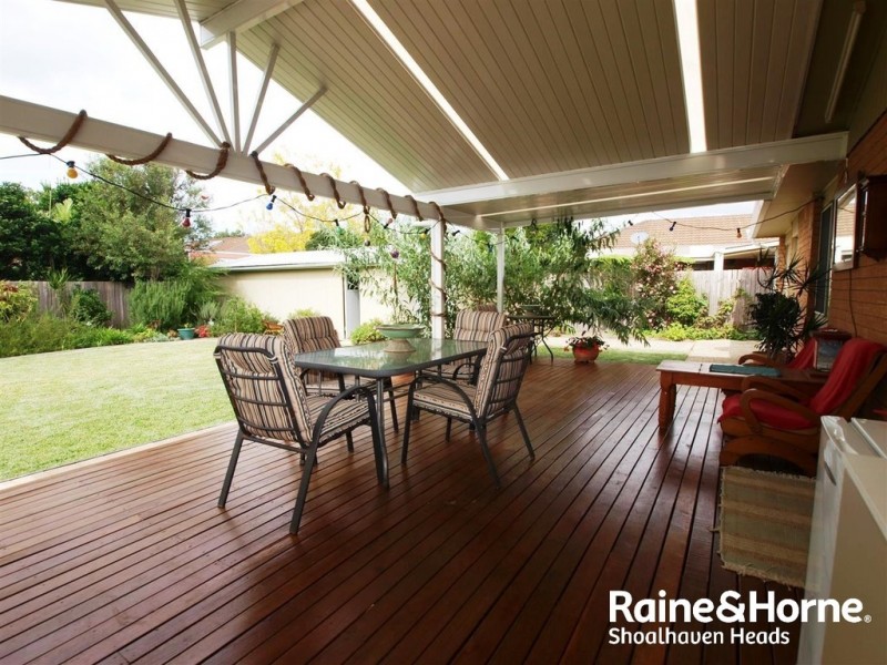 18 Shackleton Street, Shoalhaven Heads NSW 2535