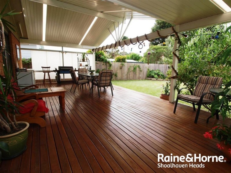 18 Shackleton Street, Shoalhaven Heads NSW 2535