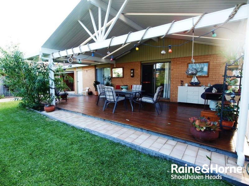 18 Shackleton Street, Shoalhaven Heads NSW 2535