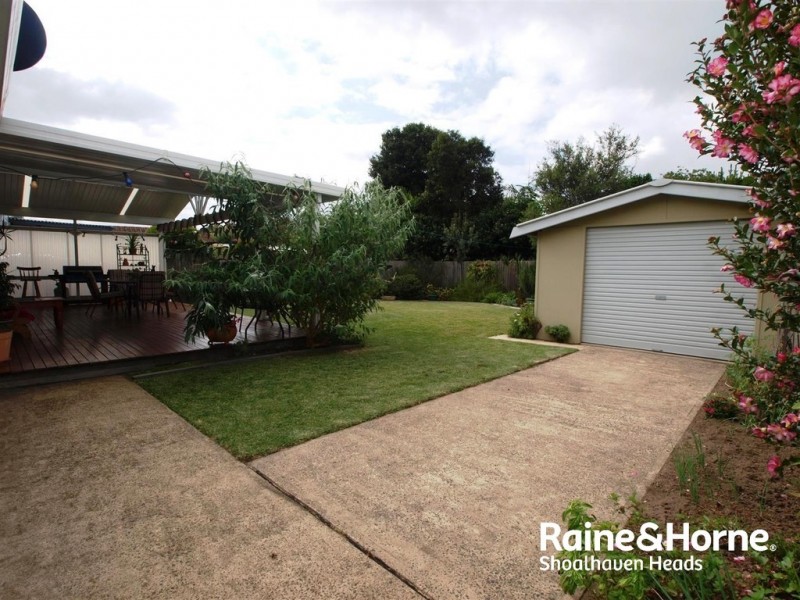 18 Shackleton Street, Shoalhaven Heads NSW 2535