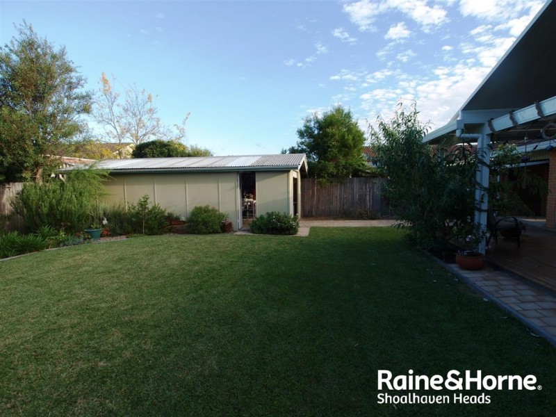 18 Shackleton Street, Shoalhaven Heads NSW 2535