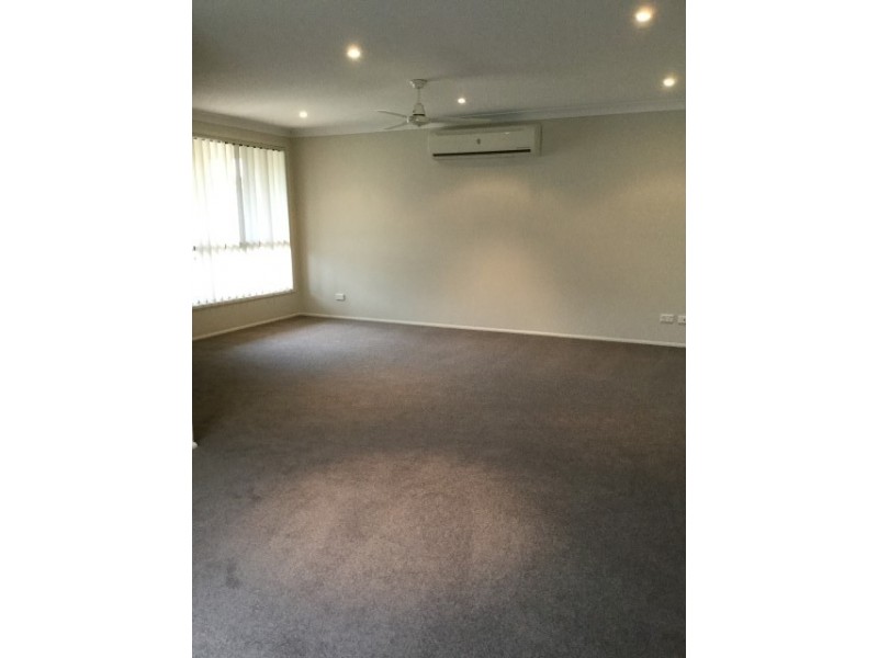 11 Riveroak Road, Worrigee NSW 2540