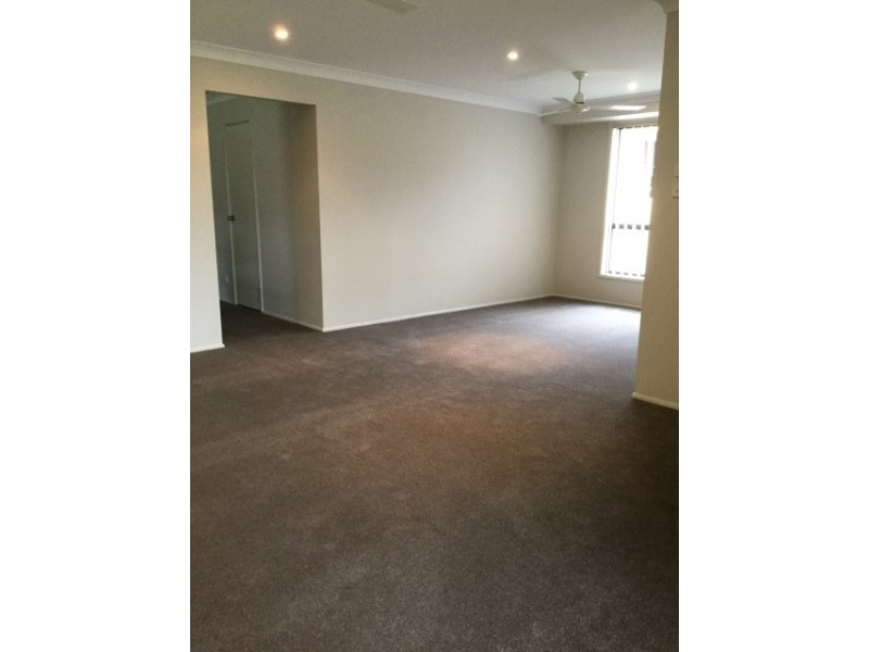 11 Riveroak Road, Worrigee NSW 2540