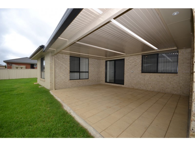 11 Riveroak Road, Worrigee NSW 2540