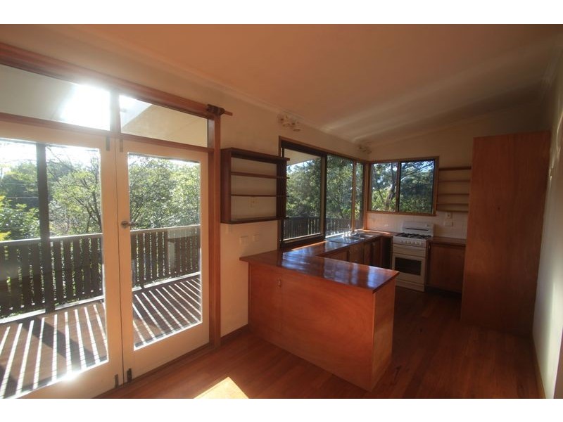 12 Nita Place, Bomaderry NSW 2541