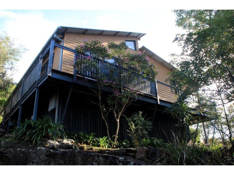 12 Nita Place, Bomaderry NSW 2541