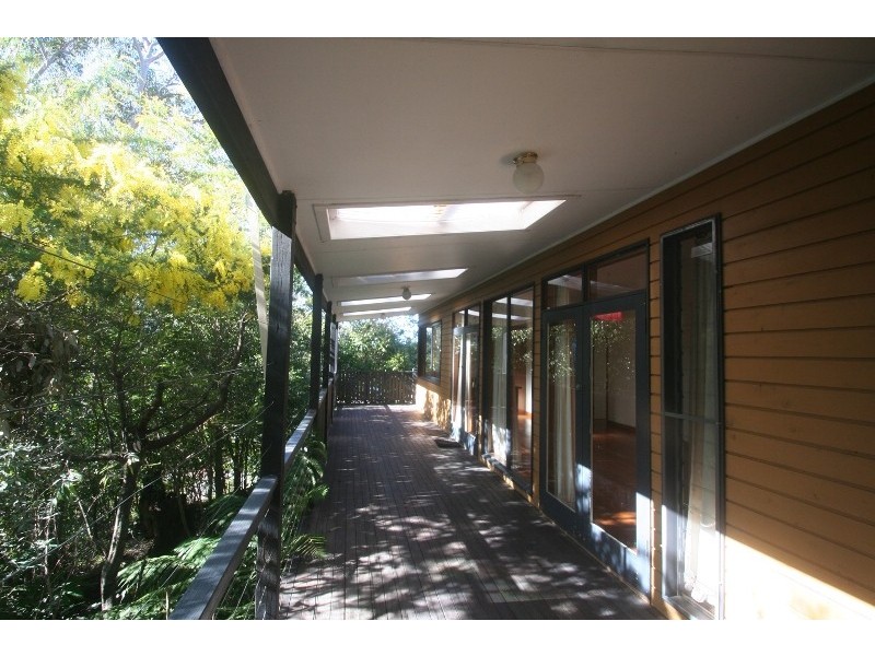 12 Nita Place, Bomaderry NSW 2541