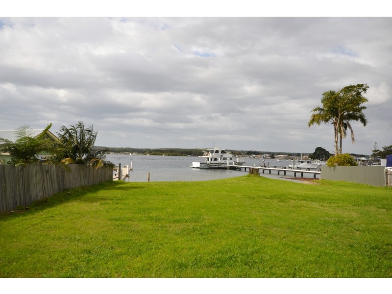 82 Greenwell Point Road, Greenwell Point NSW 2540