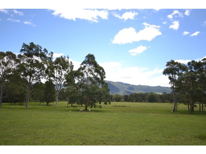 25 West Cambewarra Road, North Nowra NSW 2541